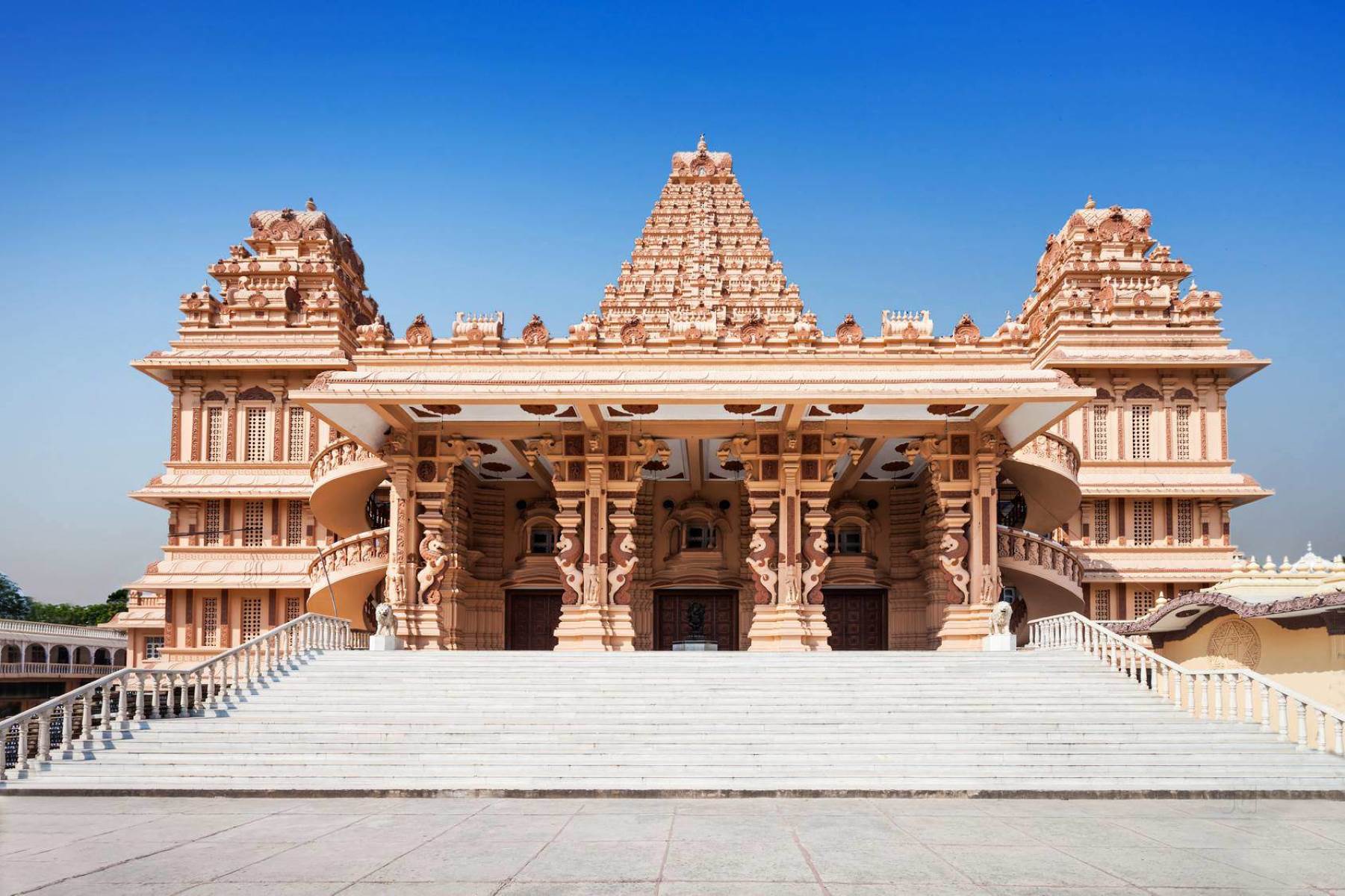 Chhatarpur Temple 1